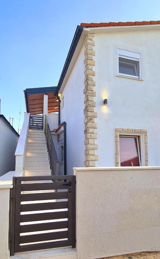 Family Oasis Apartment Zukve Vrsi Eksteriør billede
